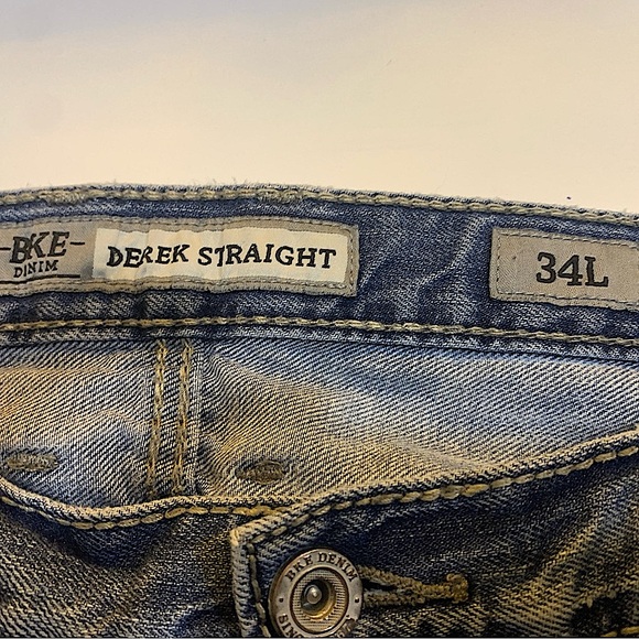 BKE Blue Straight Jeans Classic Fit
Men’s 34W/34L
Used - Picture 2 of 12